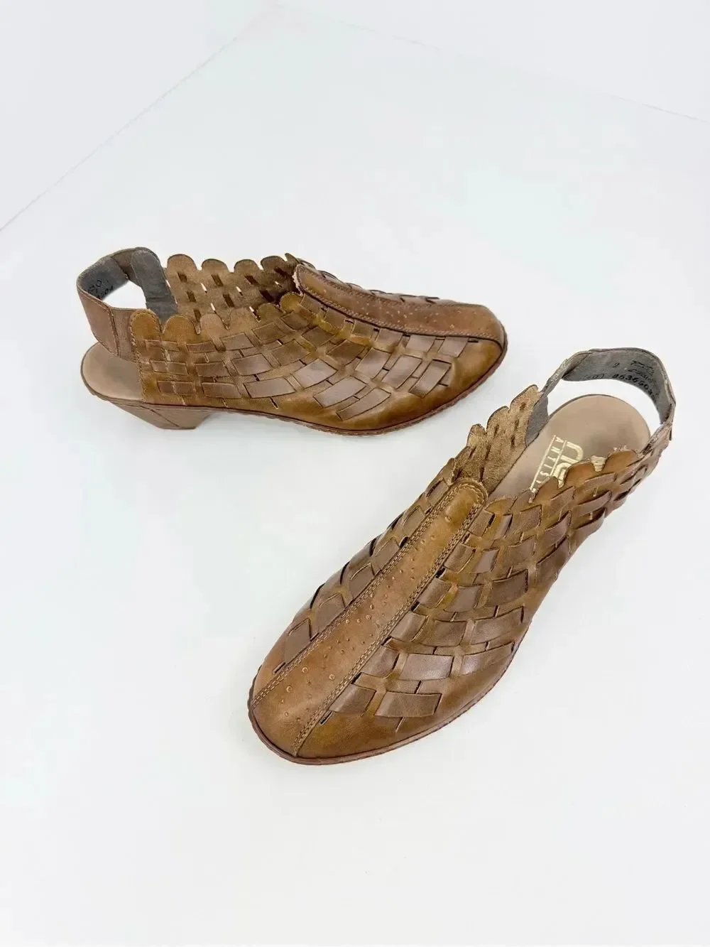 Rocker SINA Brown Woven Leather Closed Toe Heeled Anti stress Slingback Shoes